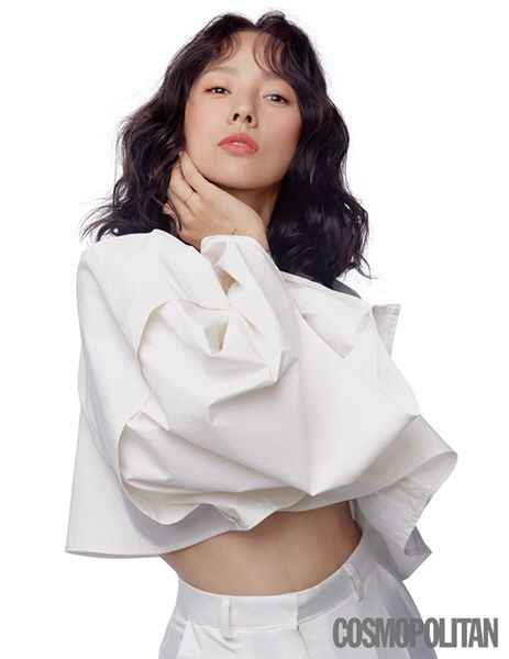 李孝利新画报果真!「请各人在20、30多岁的时候多多实验盛饰!」