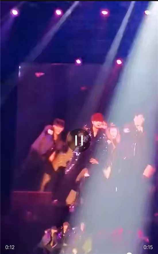 1574235375990560.jpg 歌手罗志祥伴舞被迫营业?这个小猪有点可爱哦