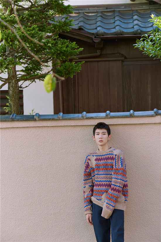 1574135017585373.jpg 演员王源更新留学“废寝忘食”日常,日本拍摄花絮惊喜上线