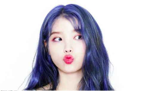 IU变蓝发仙女回归！亲口透露雾蓝色的奥秘：这也太浪漫了吧～