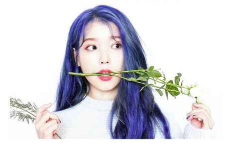 IU变蓝发仙女回归！亲口透露雾蓝色的奥秘：这也太浪漫了吧～