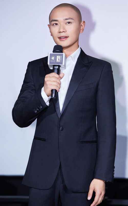 曹骏出席《幸福的滋味》首映礼 入选金鸡百花弘扬格斗之美