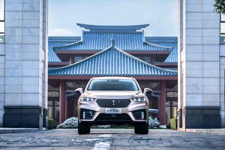 首款自主轿跑SUV，20万的售价50万级配置，年轻人不二之选