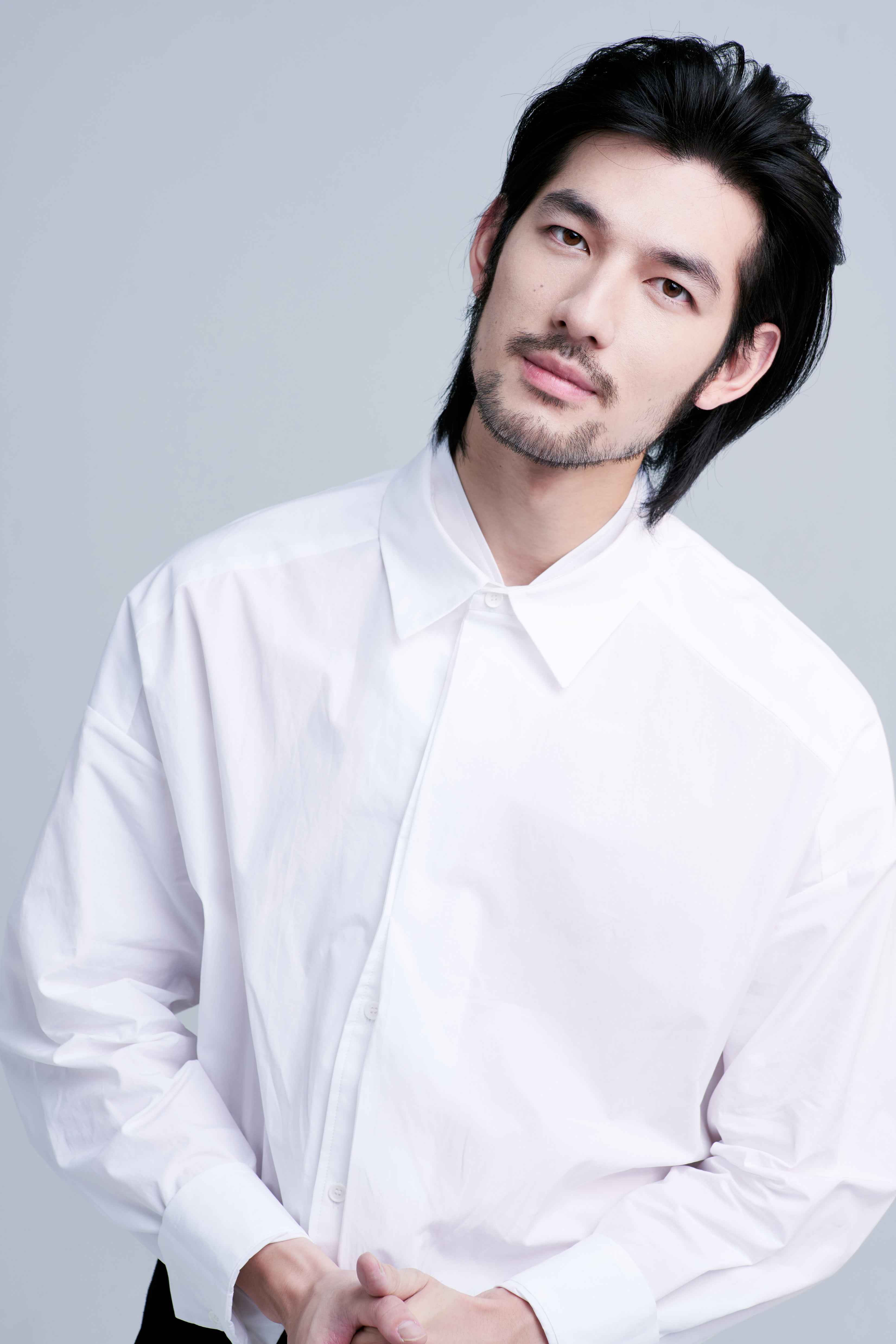 《楼下女友请签收》治愈开机 倪寒尽惊喜扮演天才导演