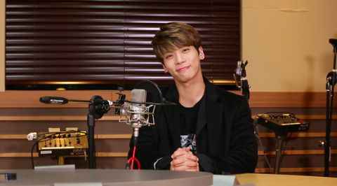 头条最新消息:圭贤演唱《Breathe》想起好兄弟钟铉不断哽咽