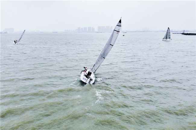 新闻头条:第二届广州南沙国际帆船节开幕 打造水上流动“金字招牌”