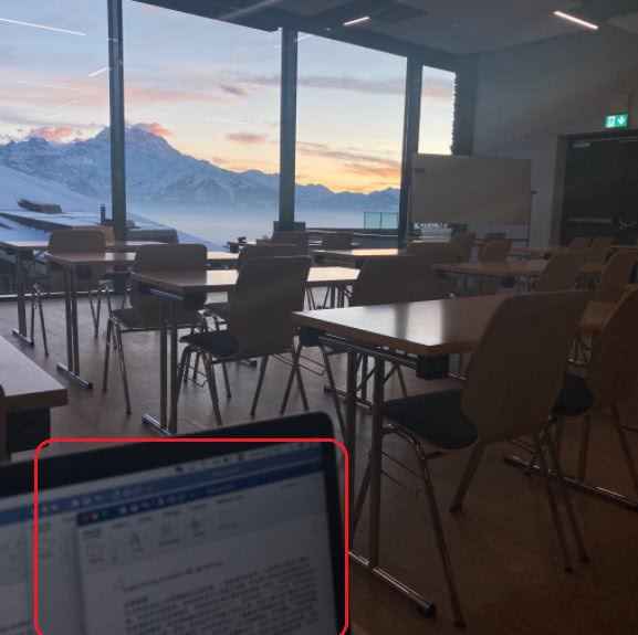 今日头条:李嫣揭示学霸作风，独自坐讲堂备课，当真进修的样子超美