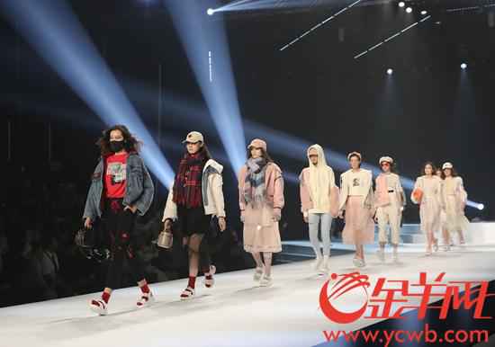 新闻最新消息:“服交会”首秀——《以纯千色都会》上演时尚大戏