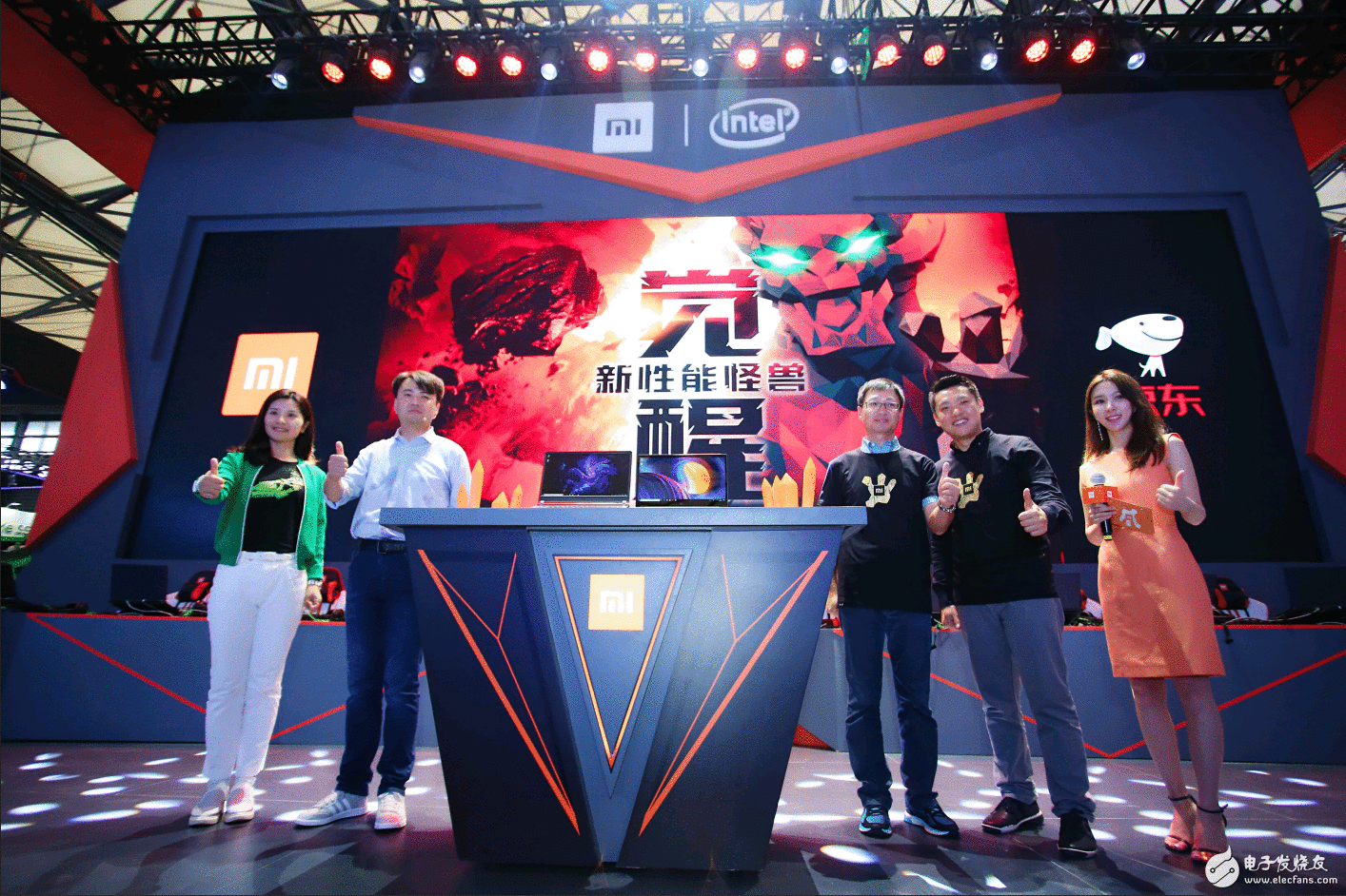 头条新闻:全面进级！搭第八代英特尔CPU小米游戏本新品宣布