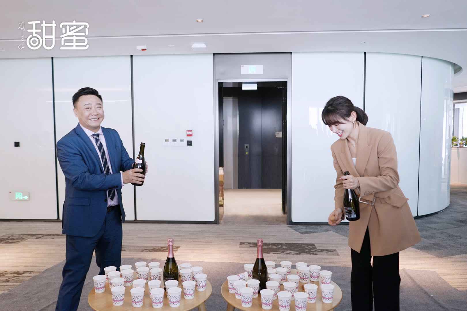 电视剧《甜蜜》圆满杀青 施诗不畏挑战诠释职场“态度女神”