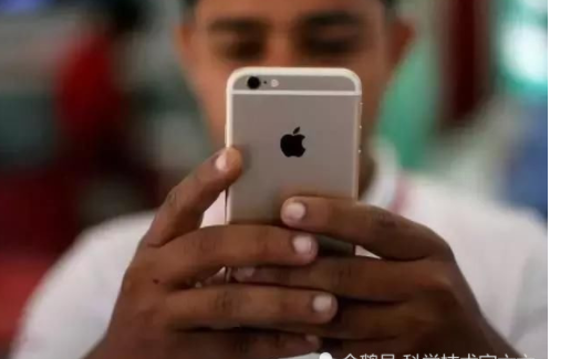 苹果推送iOS11.3更新 可自行抉择续航和机能模式