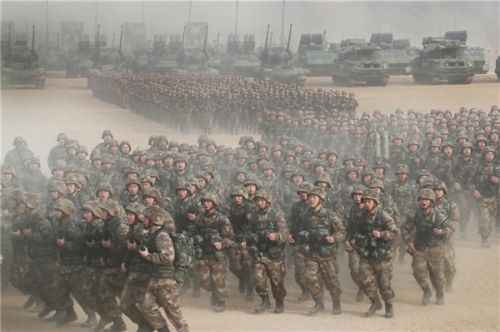 富国强军筑长城——从壮阔70年看中国强军