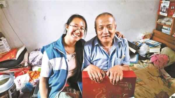 “90后”北京大妞:养老驿站的“全民闺女” “90后”北京大妞:养老驿站的“全民闺女”