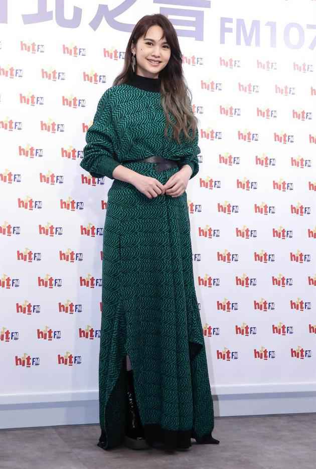 杨丞琳自曝有“三不” 大赞李荣浩妈妈人很好