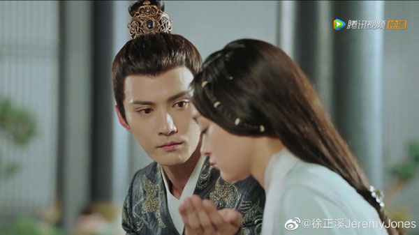 有几多人被《凤弈》男主圈粉了？徐正溪好帅！