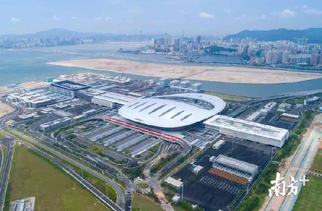 港珠澳大桥珠海公路港口对外开放顺利通过国度验收组验收