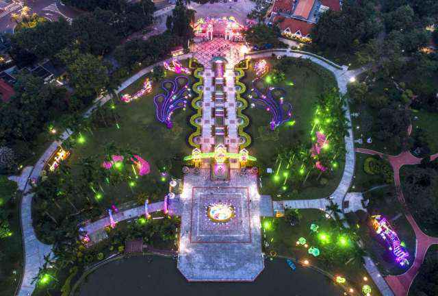 云台花圃2018中秋灯会正式亮灯！这场“粤”色灯展不行错过