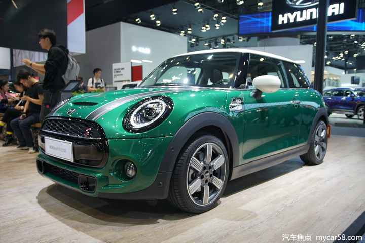 从新披上复古大衣，Mini Cooper S 60周年怀念版是真好看！