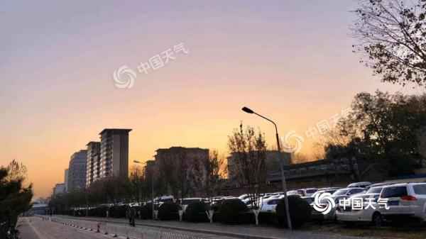 北京今明两天迎气温“缓冲期” 17日起大风降温又来袭 北京今明两天迎气温“缓冲期” 17日起大风降温又来袭