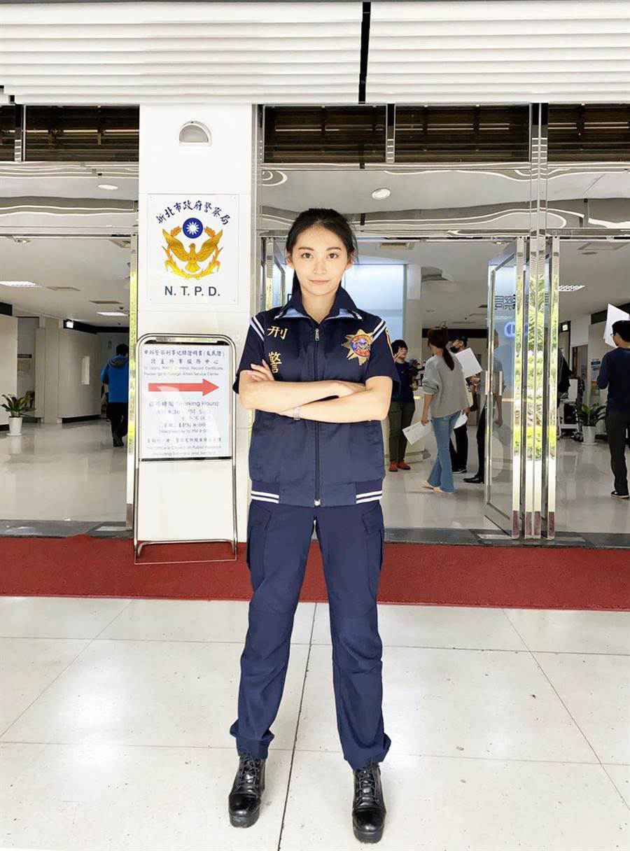 祈锦鈅三度受邀披警员礼服。（固力狗娱乐提供）