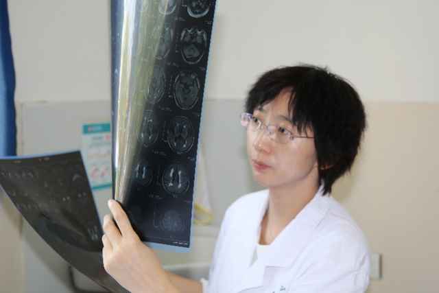 广州女大夫攻陷重浩劫题，用20年破解癌症放疗后神经痛“暗码”