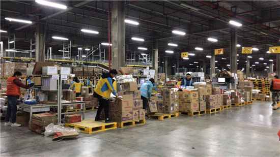 苏宁伶俐物流领头春节快递不打烊 年三十下单也能送