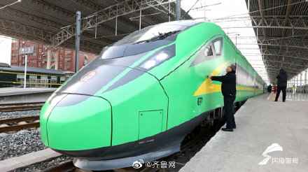 “绿巨人”来了!菏泽迎来首趟动车组 前往北京时间将明明缩短 “绿巨人”来了!菏泽迎来首趟动车组 前往北京时间将明明缩短