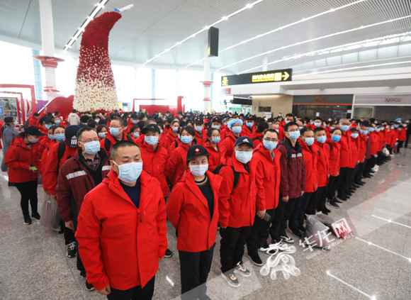 视频|重庆241人医疗队再援孝感！这群“孩子”瞒着怙恃出征了