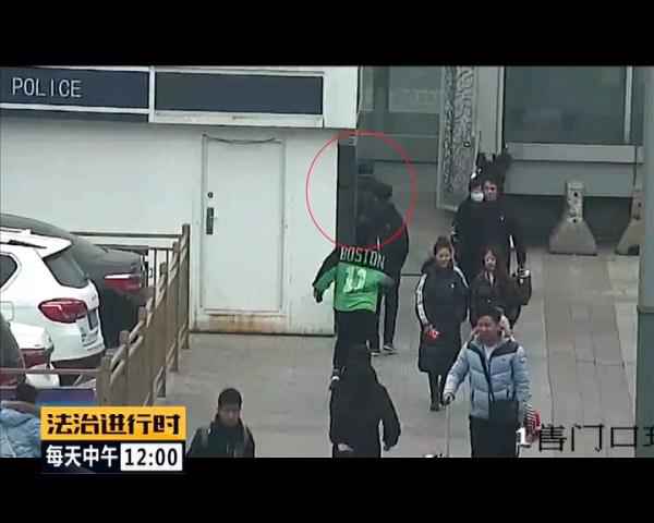  北京站民警抓获骗财骗犯，专坑“老乡”