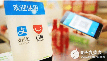 在好处眼前，央行也是自私的 付出宝微信被“收编“后央行刚放大招：余额宝收益就跌破4%