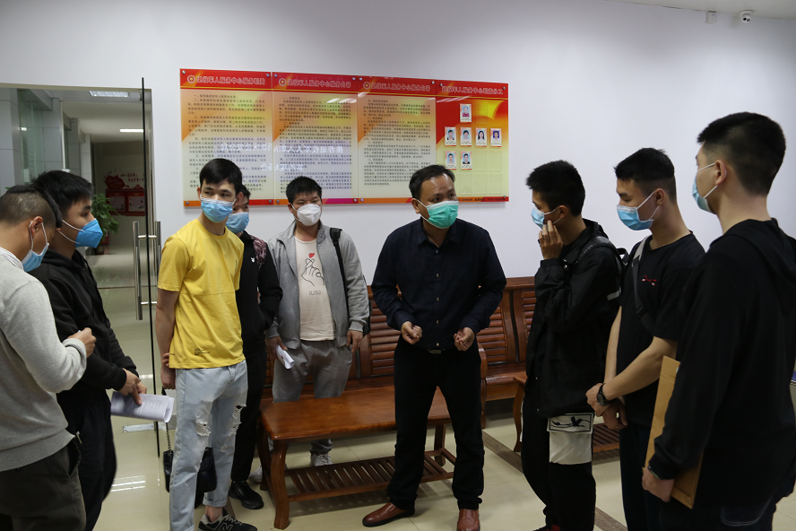 【一线实践】清远清新：努力推荐退役武士就业，争当“人民守护者”