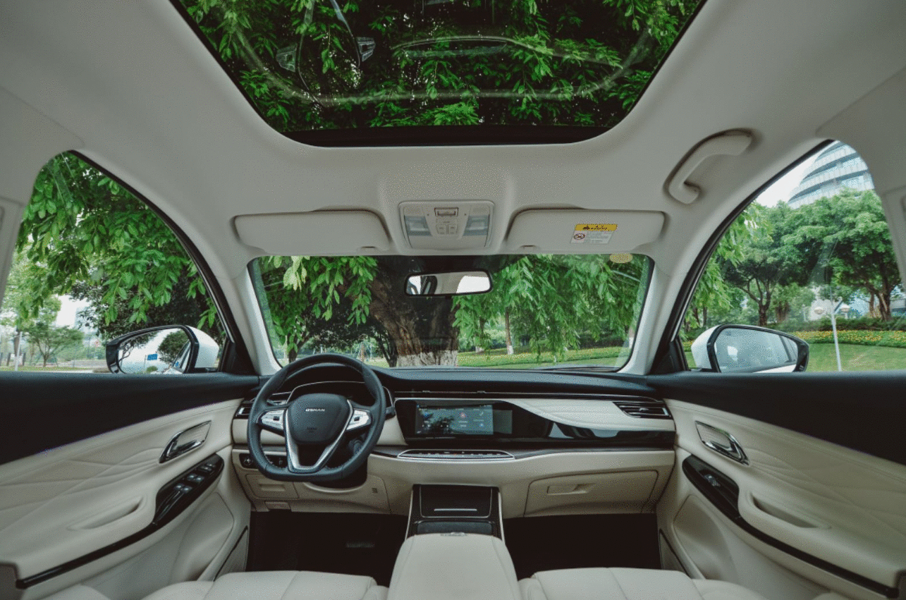 迈入新能源车市场 长安欧尚X7 EV预售16.99万起