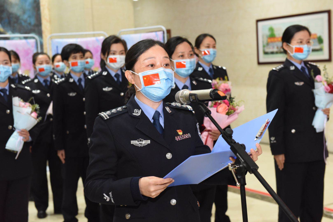 广东牢狱系统30名援鄂女警平安凯旋 厅党委书记陈旭东到英德牢狱迎接