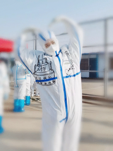 早茶、熊猫、热干面…快来看，这些逆行女警的“最美战袍”上都有啥？