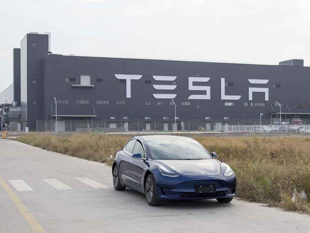 国产Model 3标准续航升级版降价3.2万元