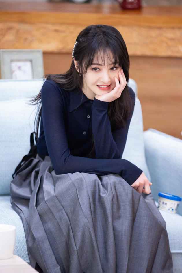 胡彦斌回怼郑爽：动不动就把前任拿出来遛一遛