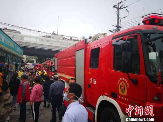 青岛市市南区一住民楼产生爆炸 已造成4人受伤（图）