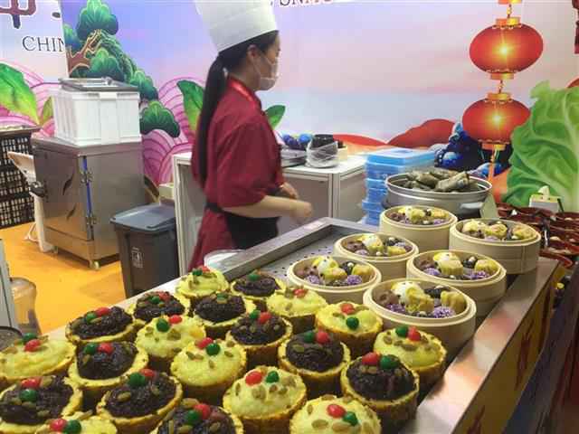 行走在亚洲美食节，咀嚼的不只仅是美食