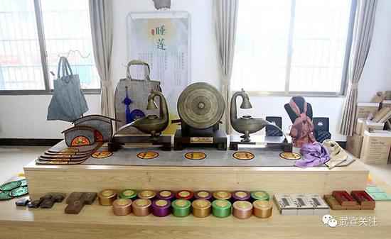 武宣县石耇村赵斌扬:“睡莲王国”的筑梦人