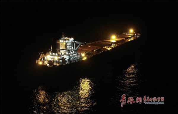 壮观!20.6万吨大型散货船“青岛号”航行试验