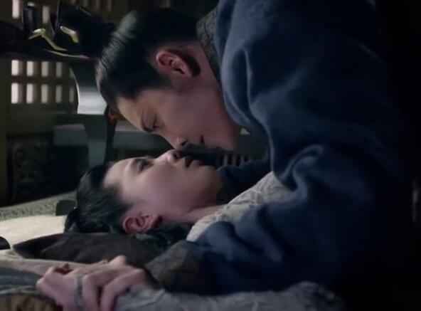 陈伟霆扑倒刘诗诗强吻 标准爆表太豪情了