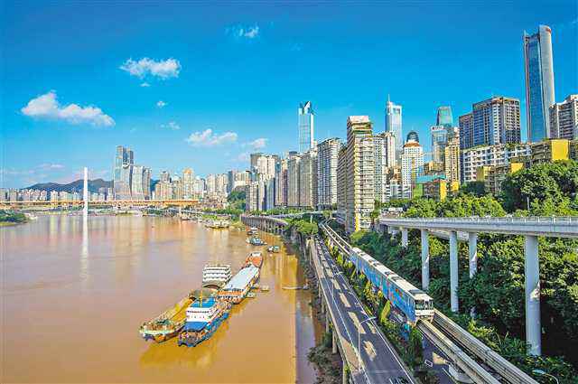 都市晋升|江上开轮渡 大桥装电梯 空中有索道 立体交通彰显山水都市魅力