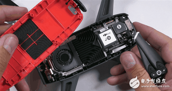 大疆Spark有这么锋利？外壳拆掉照样能飞！