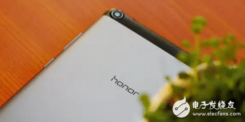 华为荣耀畅玩平板2昨日正式开售，正面一体化玻璃设计！颜值爆表