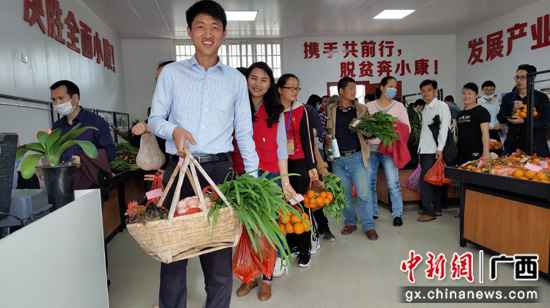 广西阳朔县巧用消费扶贫三大浸染助贫困户增收