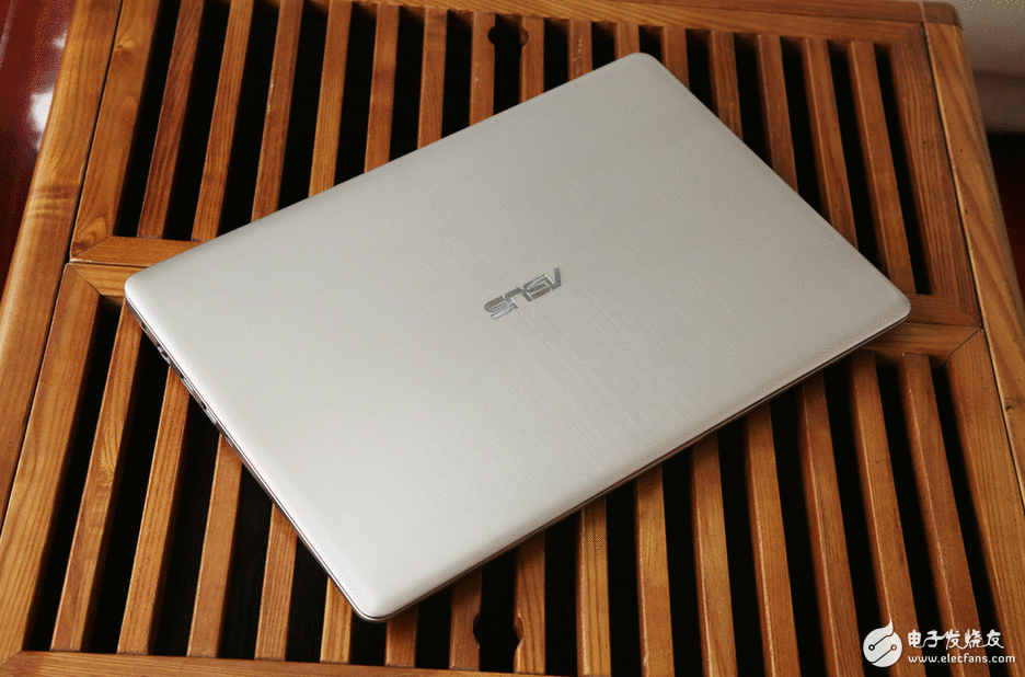 华硕航行碉堡NX580VD怎么样?航行碉堡NX580VD开箱图赏:沉稳又有科技感