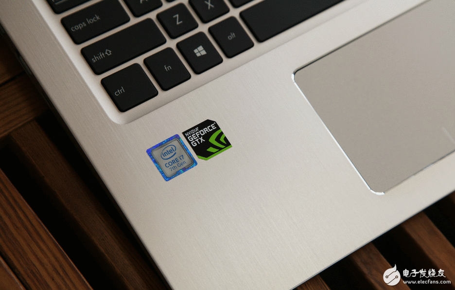 华硕航行碉堡NX580VD怎么样?航行碉堡NX580VD开箱图赏:沉稳又有科技感