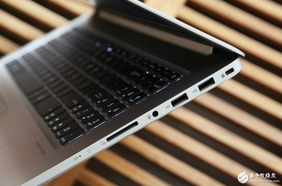 华硕航行碉堡NX580VD怎么样?航行碉堡NX580VD开箱图赏:沉稳又有科技感