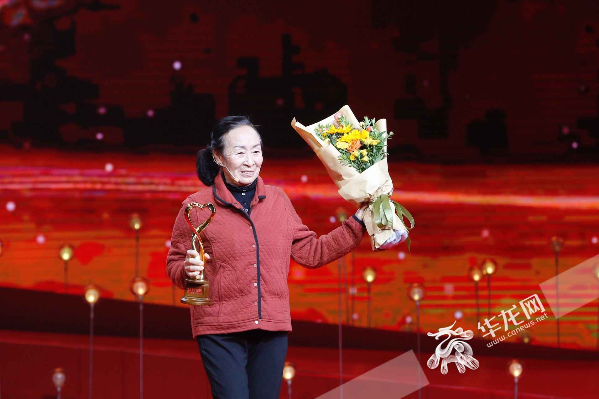 是爱是暖是空想 冬夜里这些人这些事打动一座城