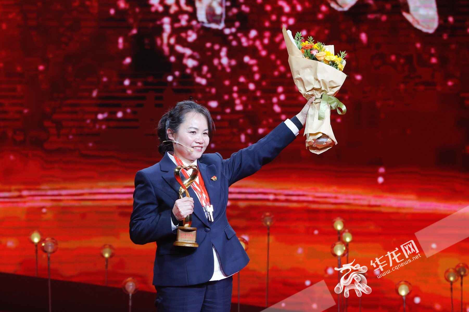 是爱是暖是空想 冬夜里这些人这些事打动一座城